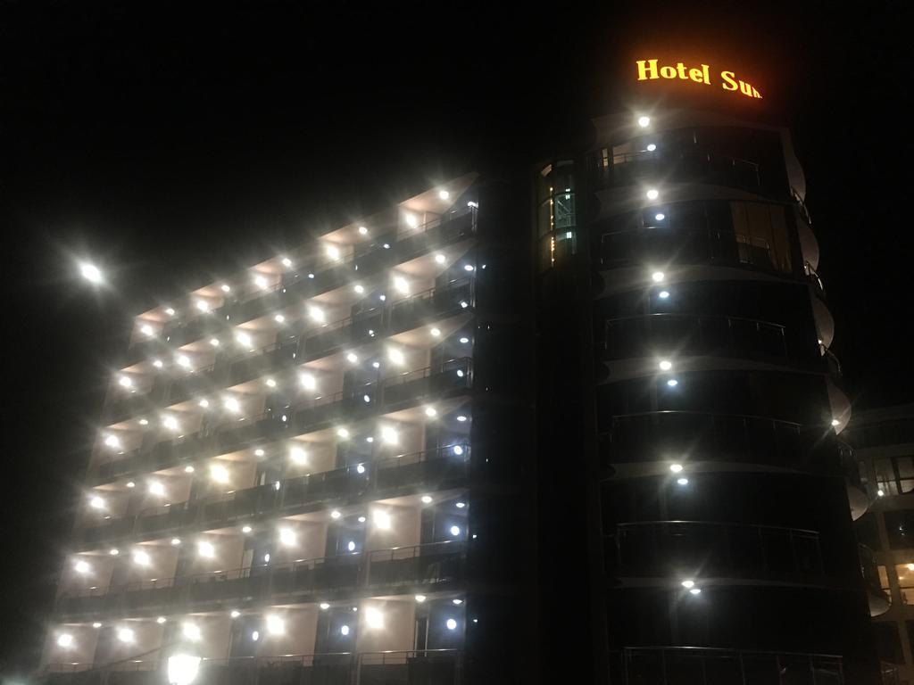 Sunny Bay Beach Hotel Поморие Экстерьер фото
